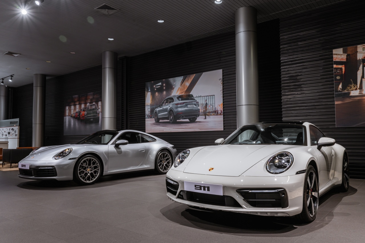 Porsche 911