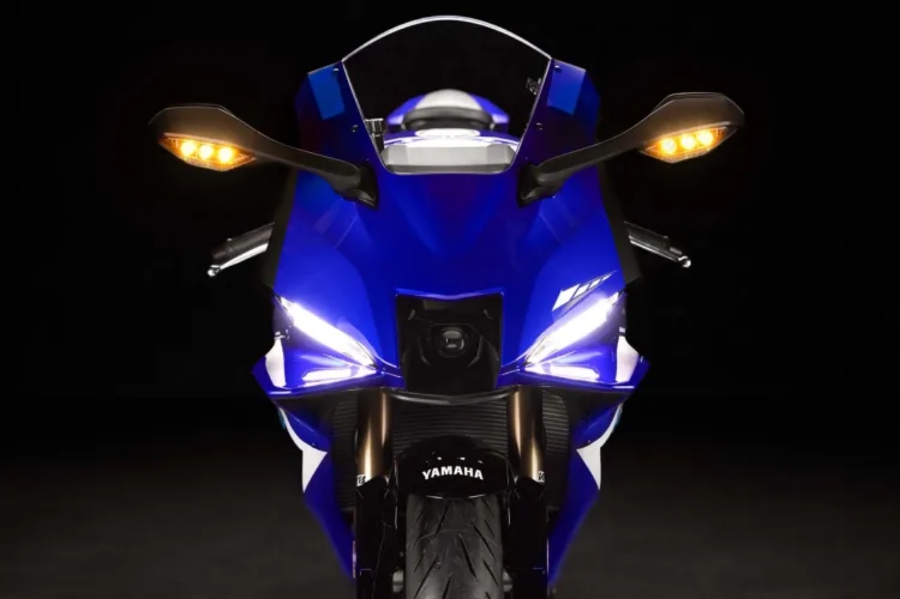2025 Yamaha R9