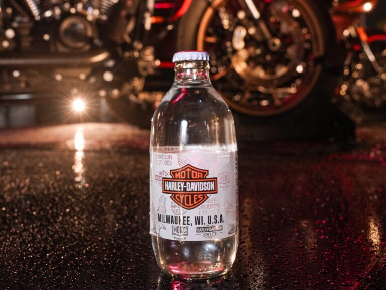 Harley-Davidson x Singha