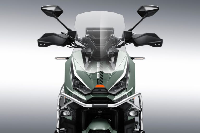 ZONTES 368G แอดเวนเจอร์สกู๊ตเตอร์ เติมสีใหม่ Stone Green ZONTES 368G