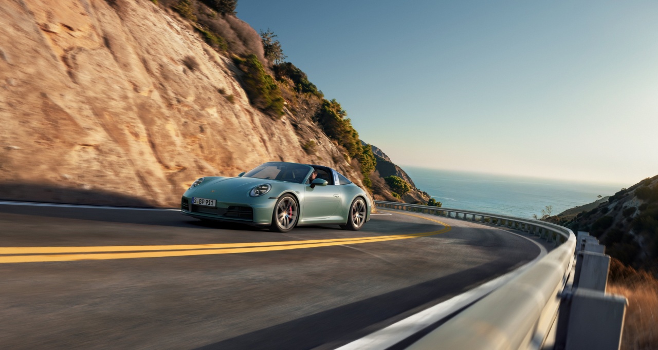 2025 Porsche 911