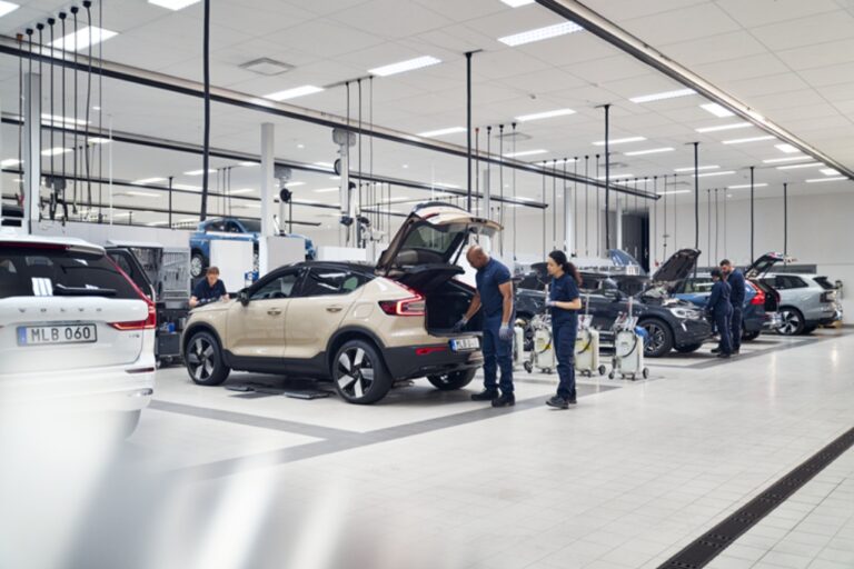 Volvo Genuine Parts Extended Warranty จ่ายครั้งเดียว คุ้มครองตลอด volvo