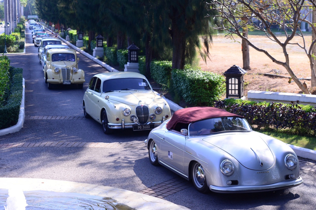 Vintage Car Parade