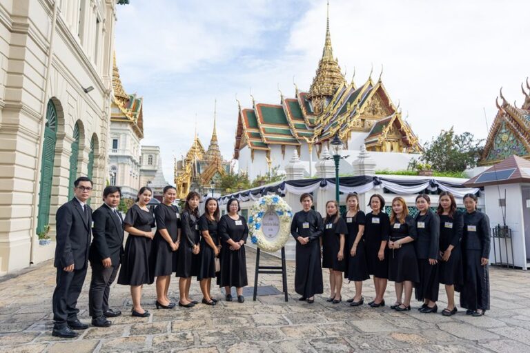 อินเตอร์มาร์ค บิสซิเนส ผู้นำเข้าและจัดจำหน่ายฟิล์มกรองแสง จอห์นสัน และ เอ็กซ์ตร้าโคล ร่วมเป็นเจ้าภาพบำเพ็ญกุศลถวายพระบรมศพ สมเด็จพระนางเจ้าสิริกิติ์ พระบรมราชินีนาถ พระบรมราชชนนีพันปีหลวง