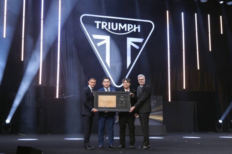 ไทรอัมพ์ พระราม 5 ดีลเลอร์จาก Southeast Asia เพียง 1 เดียว ที่คว้ารางวัล Dealer of the Year 2026